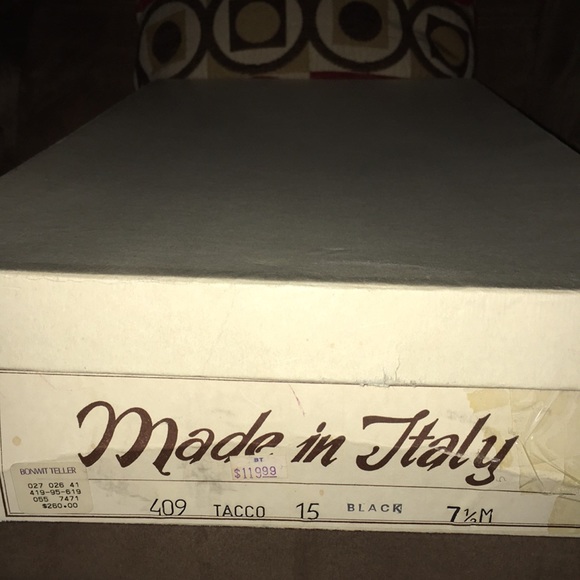 O.B.O.Boots like new - Picture 1 of 6